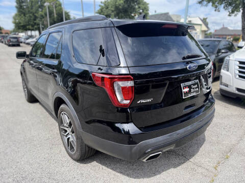 2016 Ford Explorer Sport
