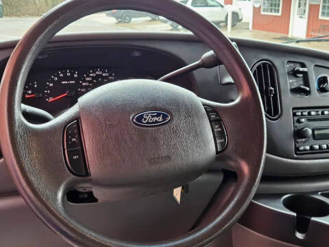 2006 Ford E-Series E-350 SD XLT