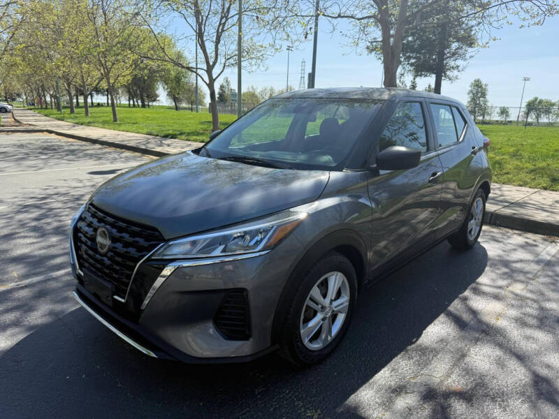 2023 Nissan Kicks S