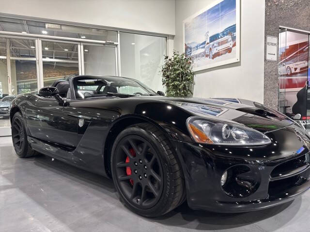 2004 Dodge Viper SRT-10