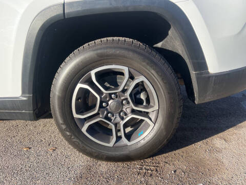 2022 Jeep Grand Cherokee Trailhawk 4xe