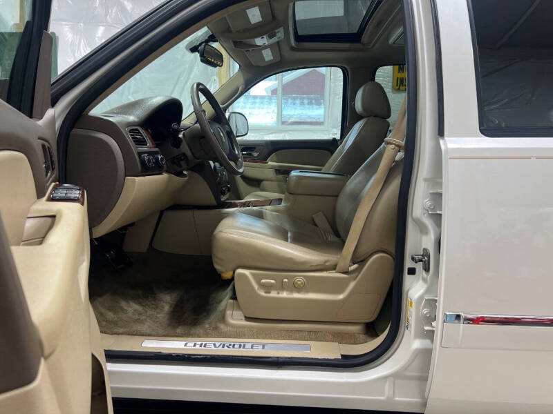 2011 Chevrolet Suburban LTZ