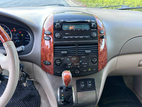 2008 Toyota Sienna XLE Limited
