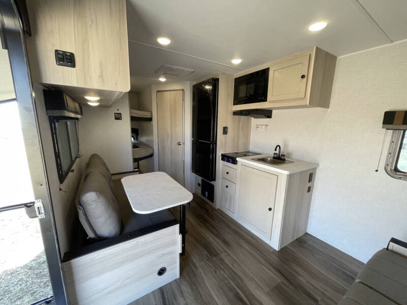 2025 Bontrager Outdoors 21 BH