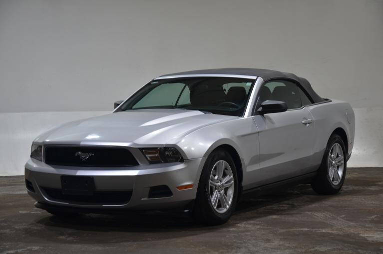 2012 Ford Mustang V6