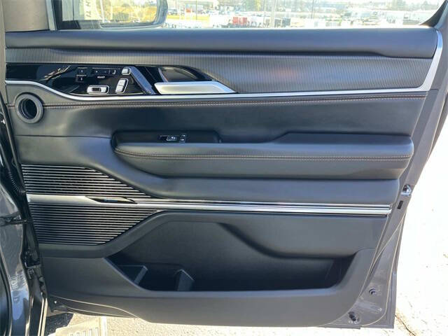 2024 Jeep Grand Wagoneer L Series III