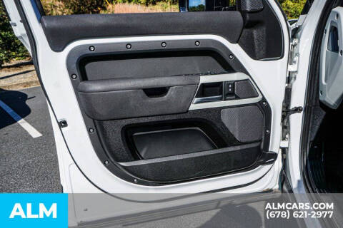 2023 Land Rover Defender 110 X-Dynamic SE