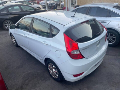 2013 Hyundai Accent GS