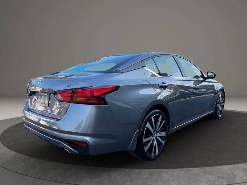 2020 Nissan Altima 2.5 SR