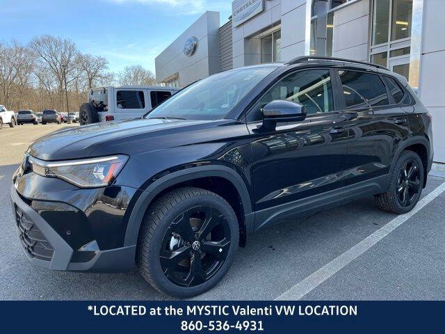 2025 Volkswagen Taos SE Black 4Motion