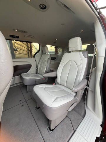 2019 Chrysler Pacifica Touring L