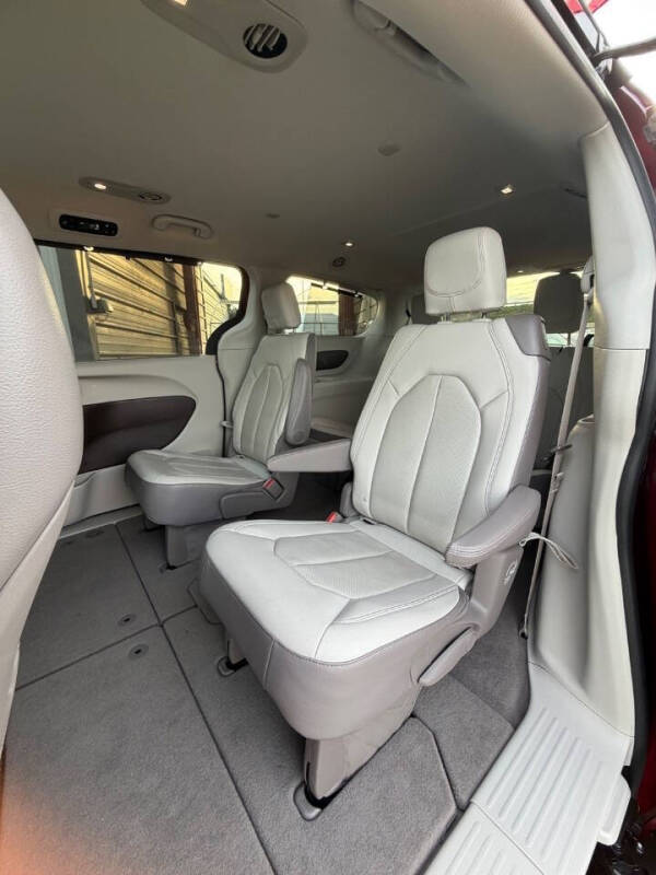 2019 Chrysler Pacifica Touring L