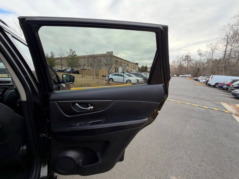 2015 Nissan Rogue SV