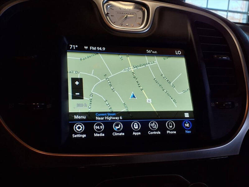 2018 Chrysler 300 Touring