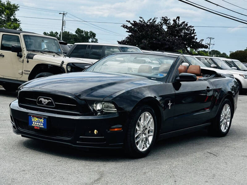 2014 Ford Mustang V6