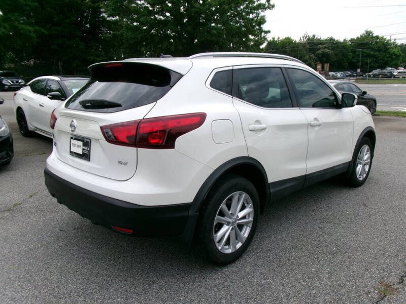 2017 Nissan Rogue Sport SV