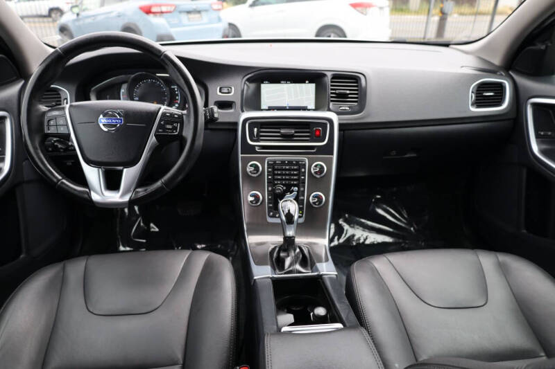 2015 Volvo V60 T5 Drive-E Premier