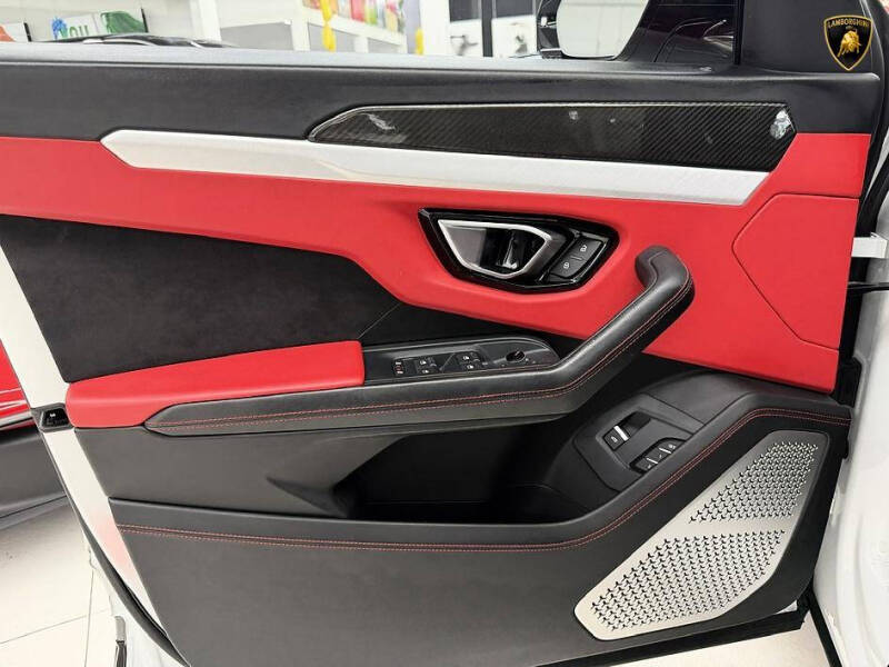 2021 Lamborghini Urus