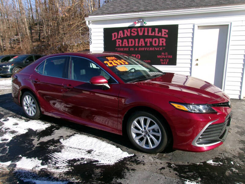 2021 Toyota Camry LE's photo