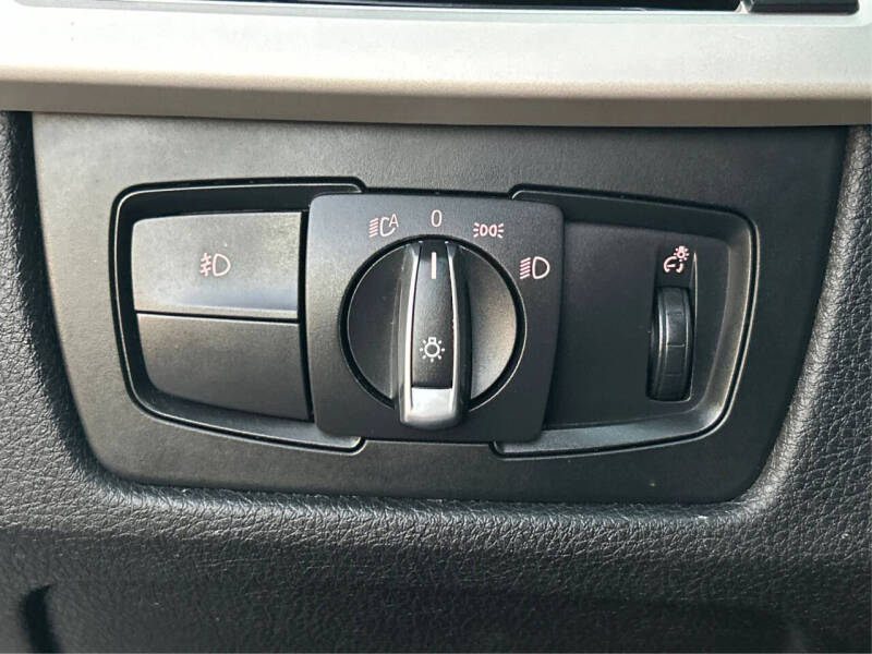 2014 BMW 3 Series 320i