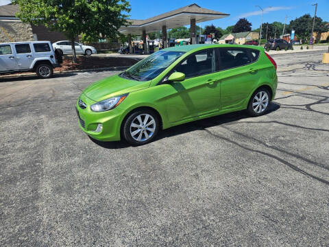 2012 Hyundai Accent SE
