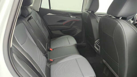 2025 Volkswagen Tiguan SE