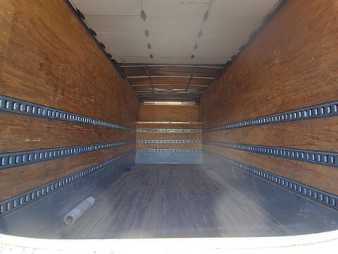 2019 Freightliner M2 106
