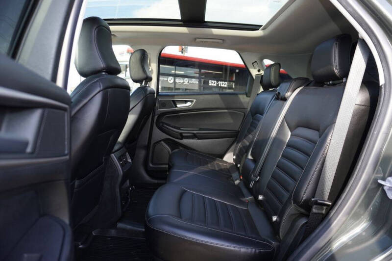 2022 Ford Edge SEL