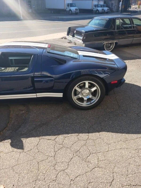 2005 Ford GT Base - Photo 9