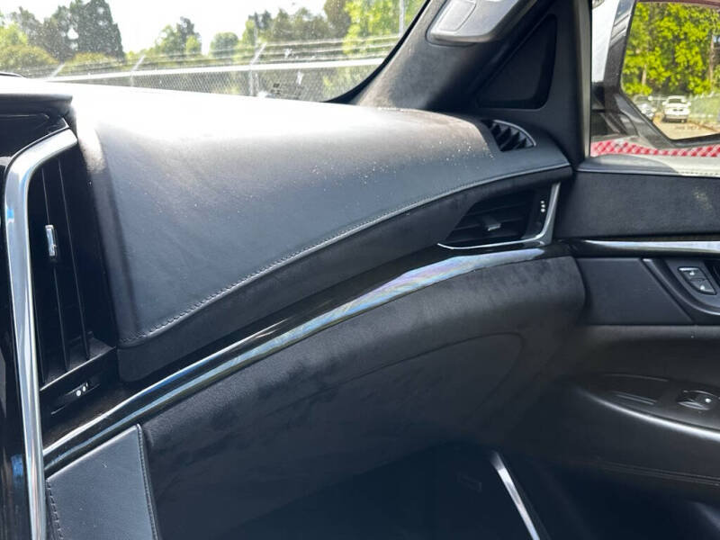 2020 Cadillac Escalade Platinum