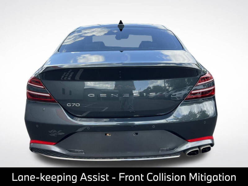 2023 Genesis G70