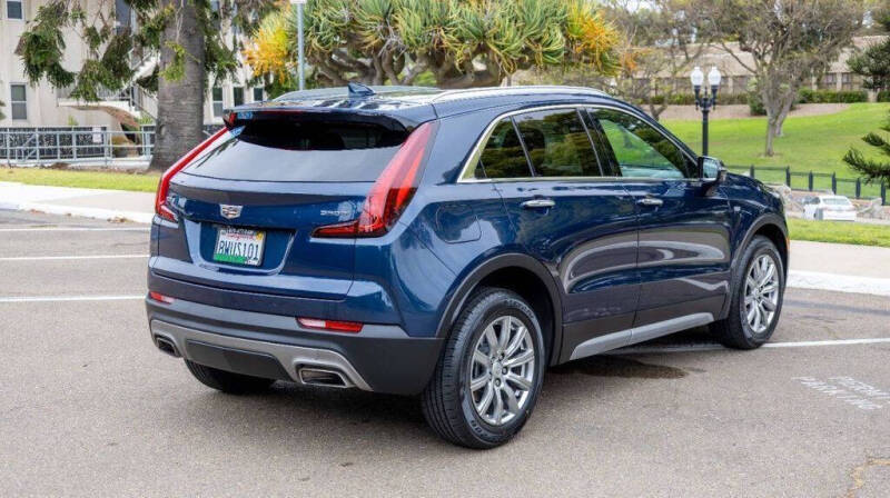 2021 Cadillac XT4 Premium Luxury