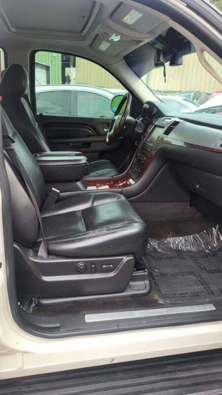 2013 Cadillac Escalade Luxury