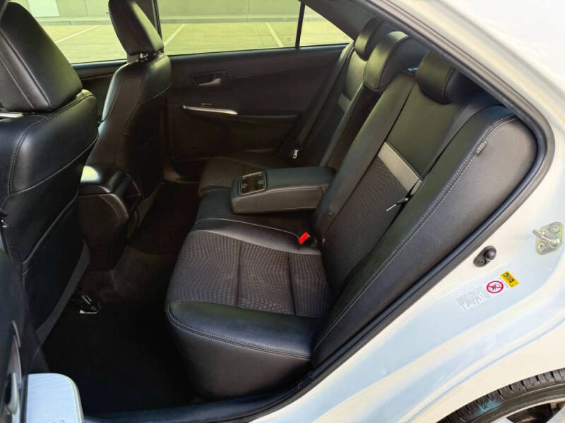 2014 Toyota Camry SE