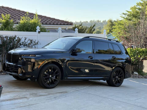 2025 BMW X7 xDrive40i