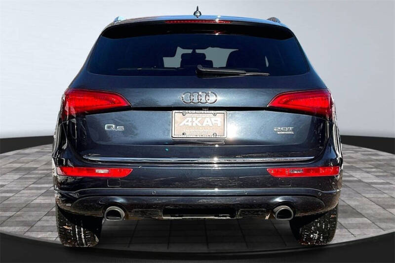 2017 Audi Q5 2.0T quattro Premium Plus