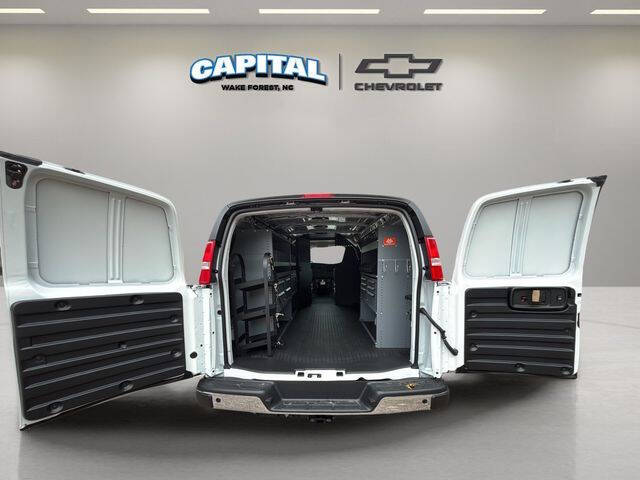 2025 Chevrolet Express 2500