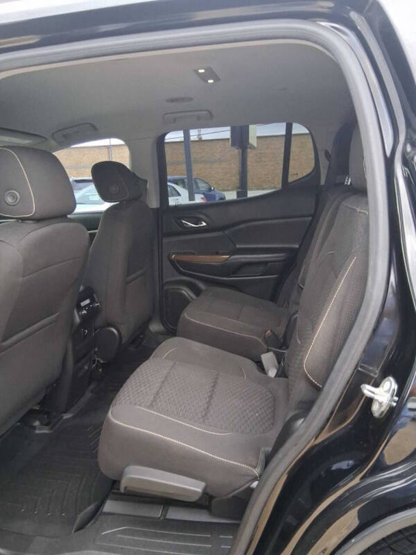 2018 GMC Acadia SLE-2
