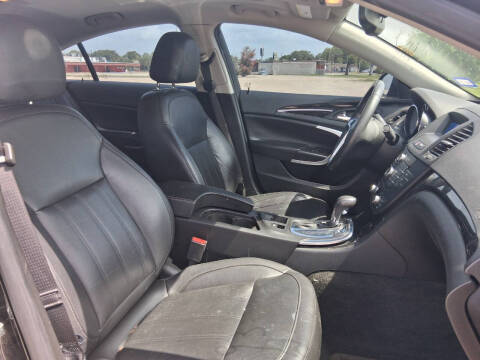 2012 Buick Regal Premium 1