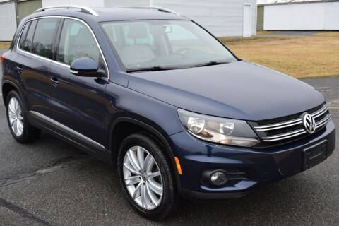 2013 Volkswagen Tiguan for sale at CAR TRADE in Slatington PA