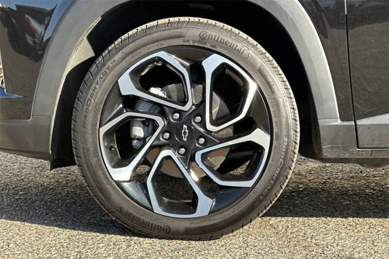 2025 Chevrolet Trax RS