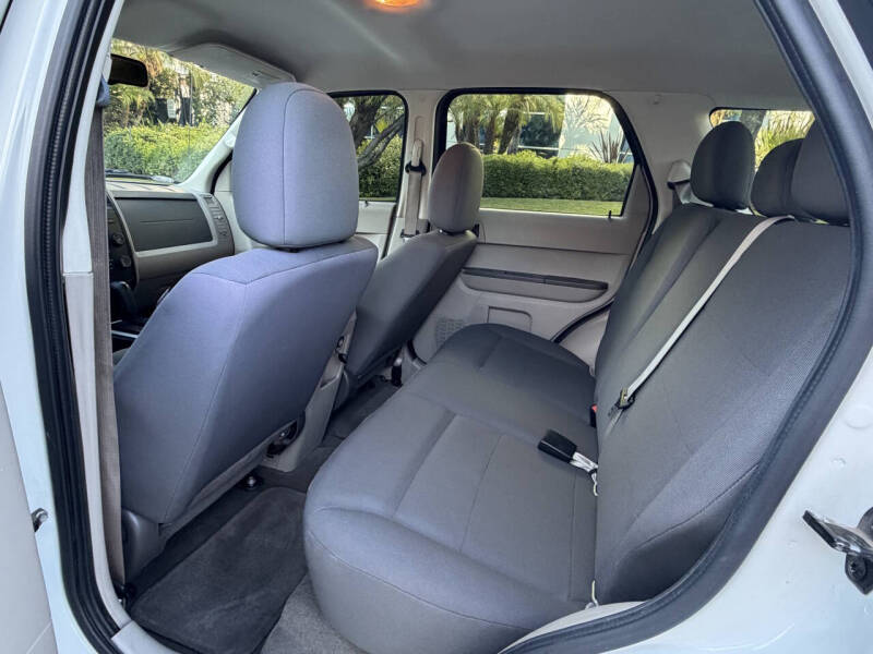 2011 Ford Escape XLS
