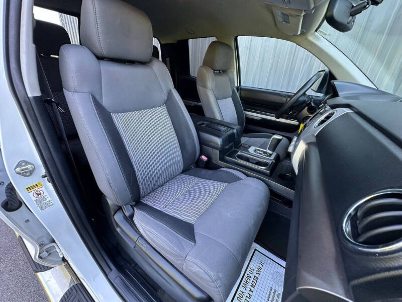 2014 Toyota Tundra SR5