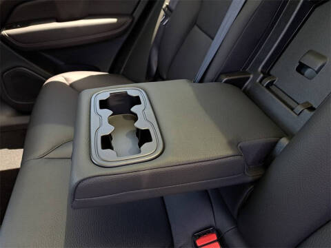 2025 Volvo XC60 B5 Plus Dark Theme