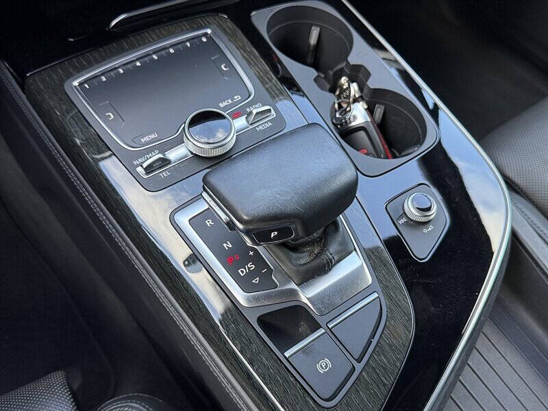 2017 Audi Q7 37