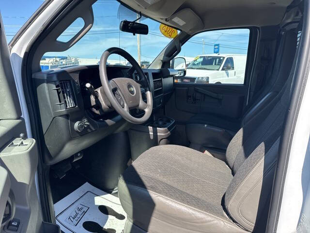 2023 Chevrolet Express 2500