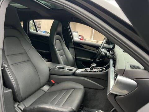 2019 Porsche Panamera