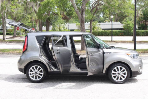 2017 Kia Soul +
