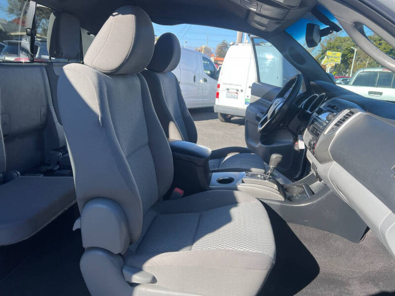 2012 Toyota Tacoma PreRunner