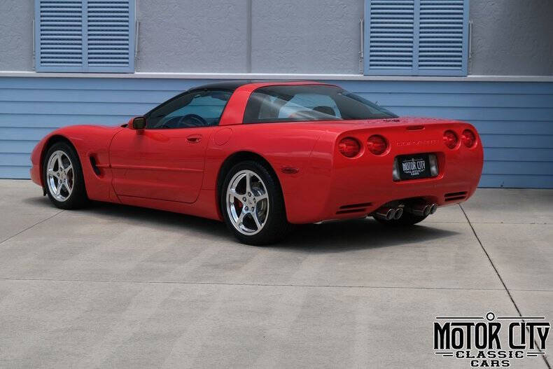 2004 Chevrolet Corvette